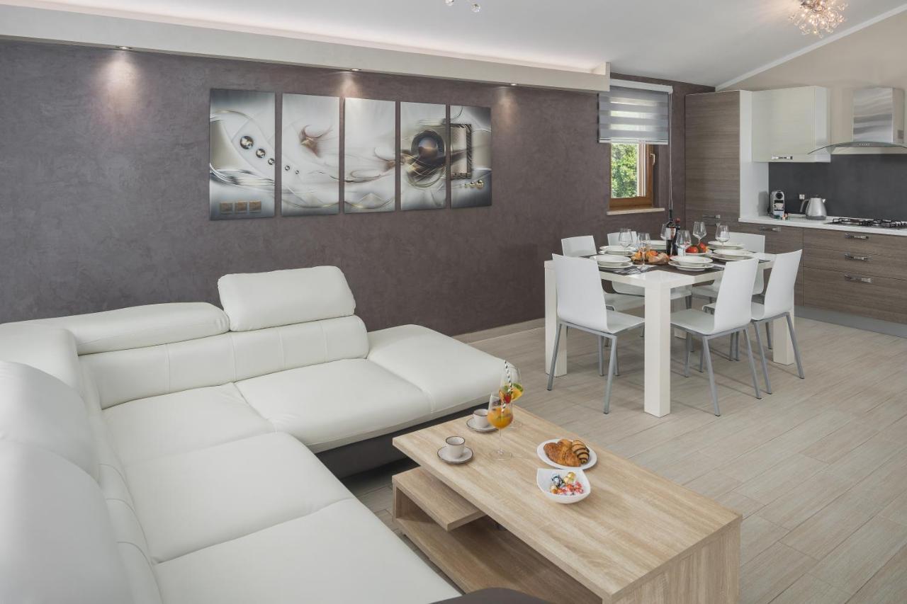 Villa Alena Пореч Екстериор снимка