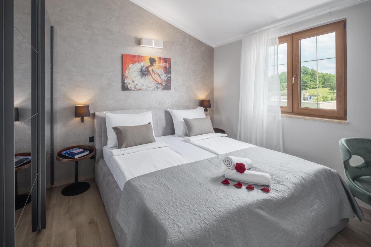 Villa Alena Пореч Екстериор снимка